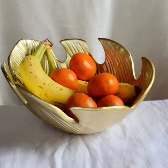 Monstera Leaf Gold Bowl - Picture 5 of 6